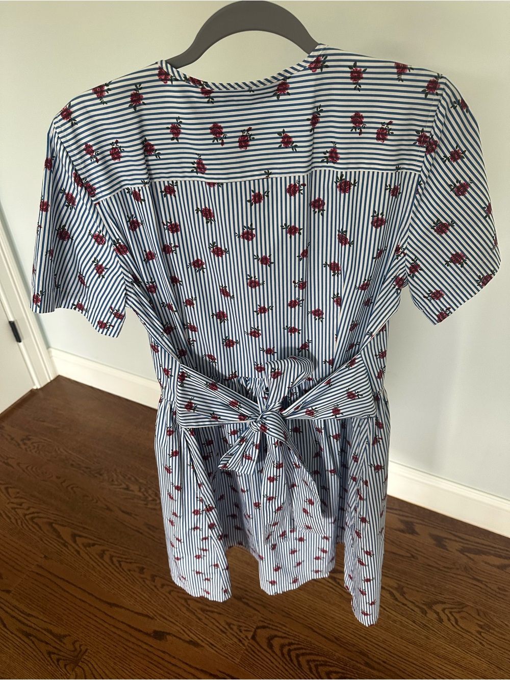 Brooks Brothers Cotton Poplin Striped Blue & White Shirtdress. - Picture 4 of 10